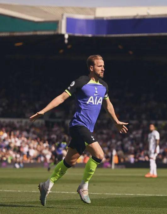 形成对比 形成对比