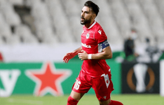 在比赛后半 在比赛后半