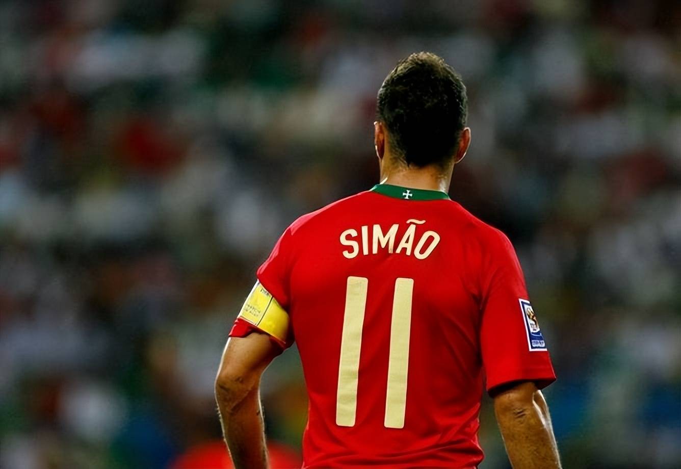 凌晨交通事 凌晨交通事